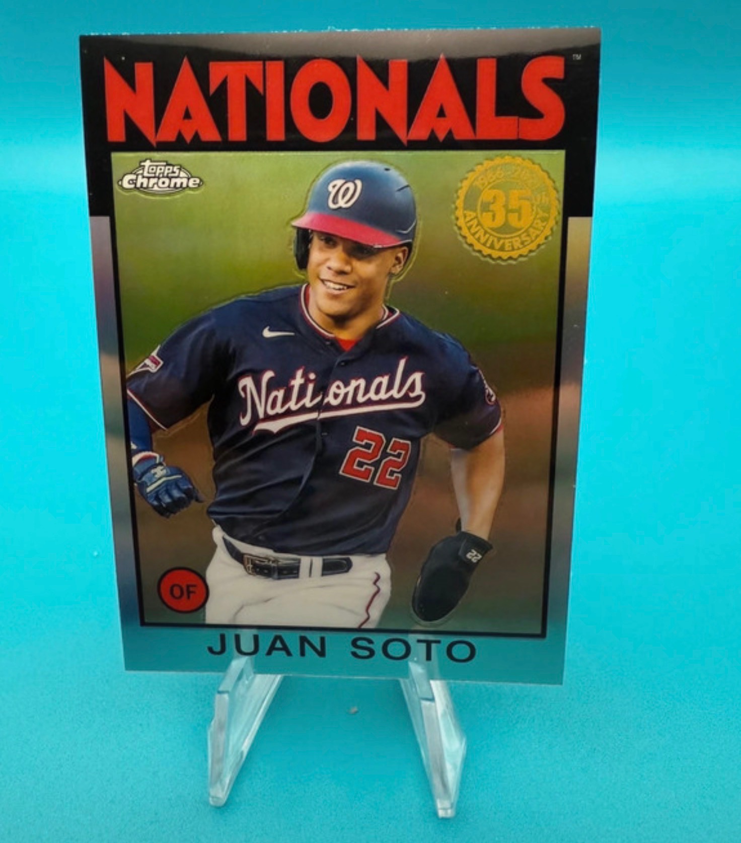 Juan Soto card front